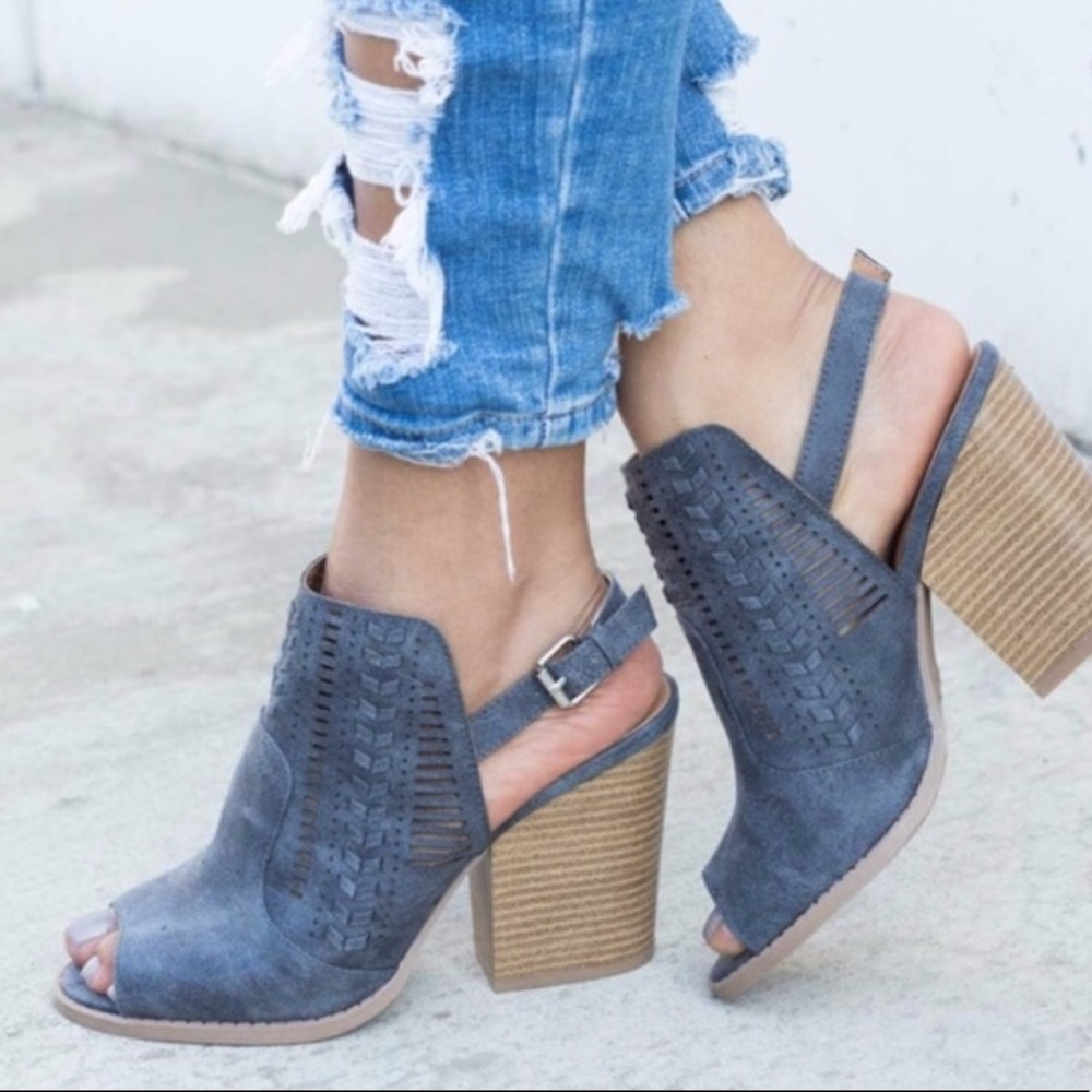 Steel gray suede slingbacks!